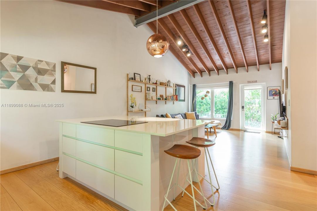 For Rent: $3,650 (3 beds, 2 baths, 2175 Square Feet)