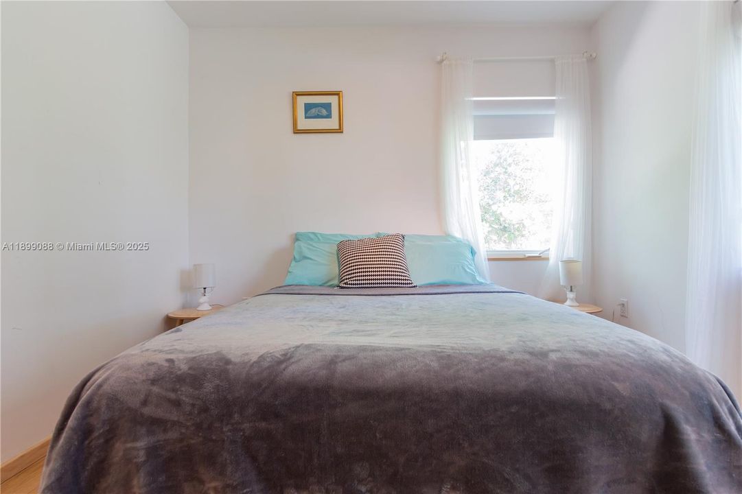 For Rent: $3,650 (3 beds, 2 baths, 2175 Square Feet)