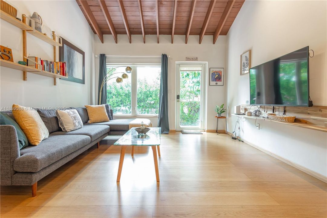 For Rent: $3,650 (3 beds, 2 baths, 2175 Square Feet)