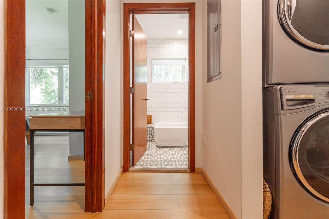 For Rent: $3,650 (3 beds, 2 baths, 2175 Square Feet)