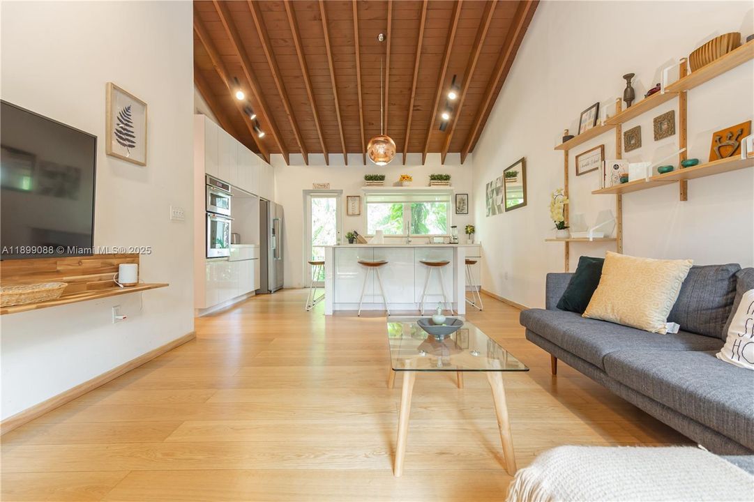 For Rent: $3,650 (3 beds, 2 baths, 2175 Square Feet)