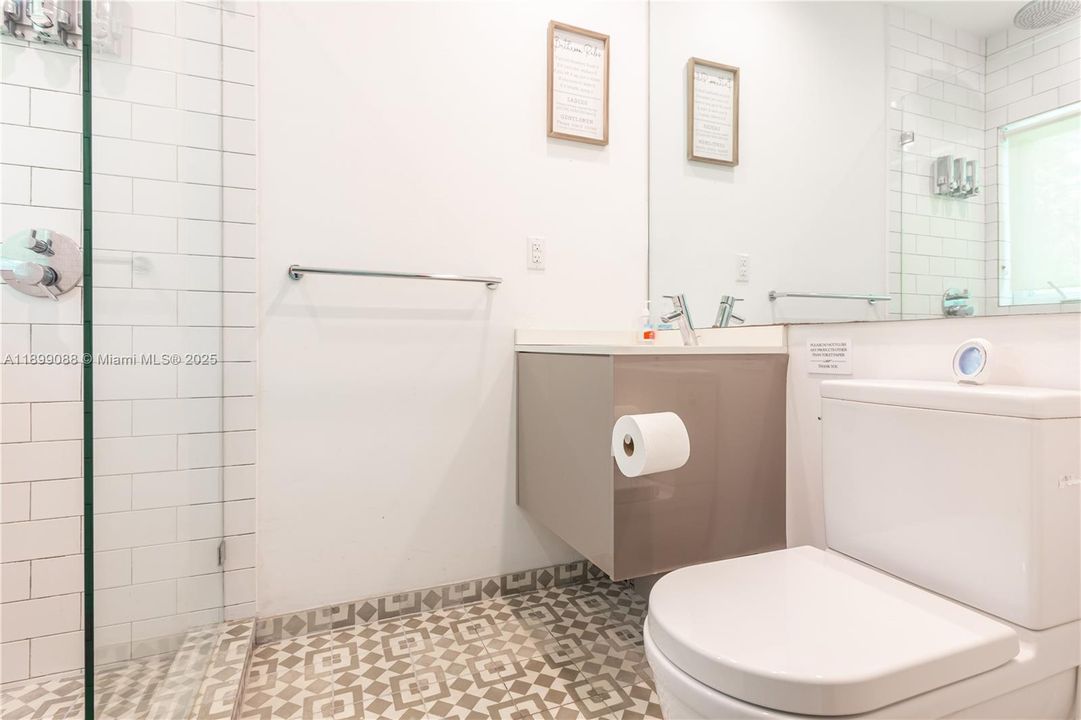 For Rent: $3,650 (3 beds, 2 baths, 2175 Square Feet)