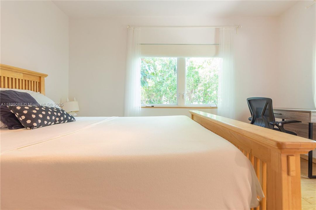 For Rent: $3,650 (3 beds, 2 baths, 2175 Square Feet)