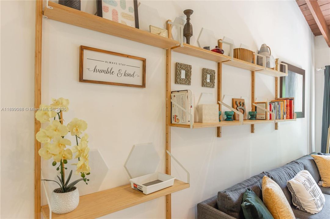 For Rent: $3,650 (3 beds, 2 baths, 2175 Square Feet)