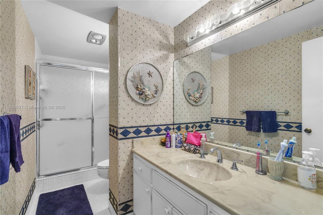 For Sale: $174,000 (2 beds, 2 baths, 1132 Square Feet)