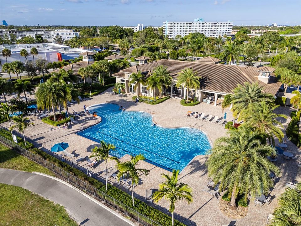 For Sale: $174,000 (2 beds, 2 baths, 1132 Square Feet)