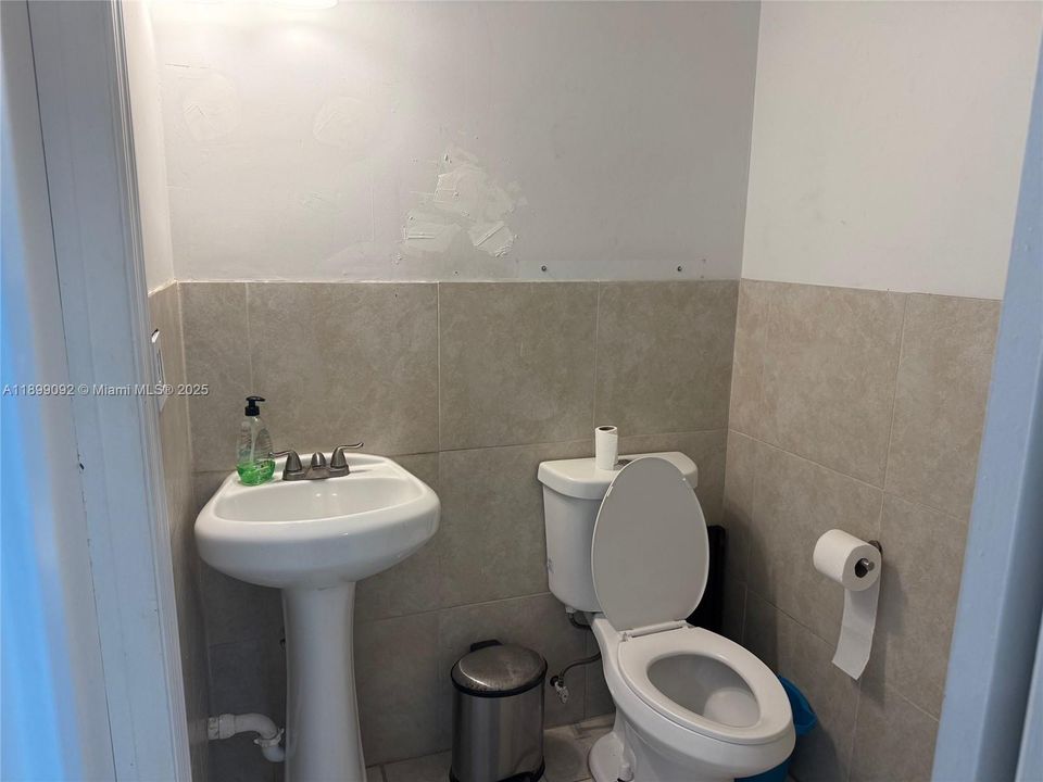 Recently Rented: $2,300 (0 beds, 0 baths, 0 Square Feet)