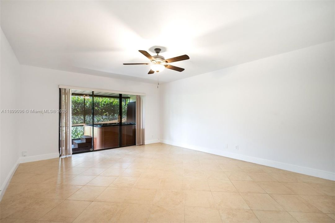 For Sale: $426,500 (2 beds, 2 baths, 1536 Square Feet)