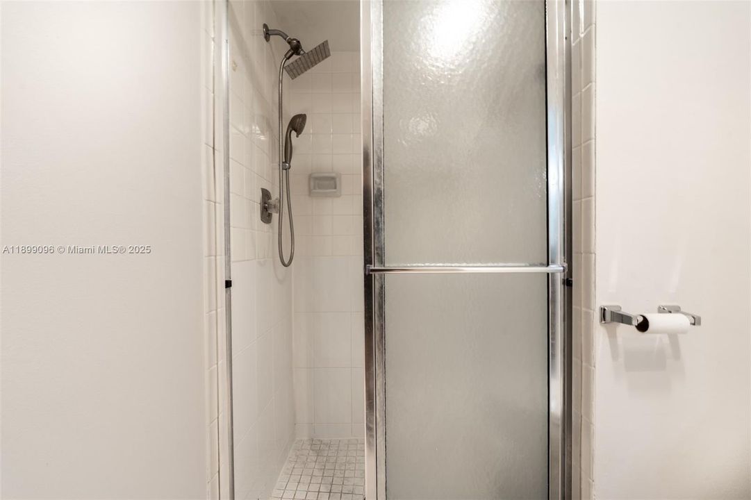 For Sale: $426,500 (2 beds, 2 baths, 1536 Square Feet)