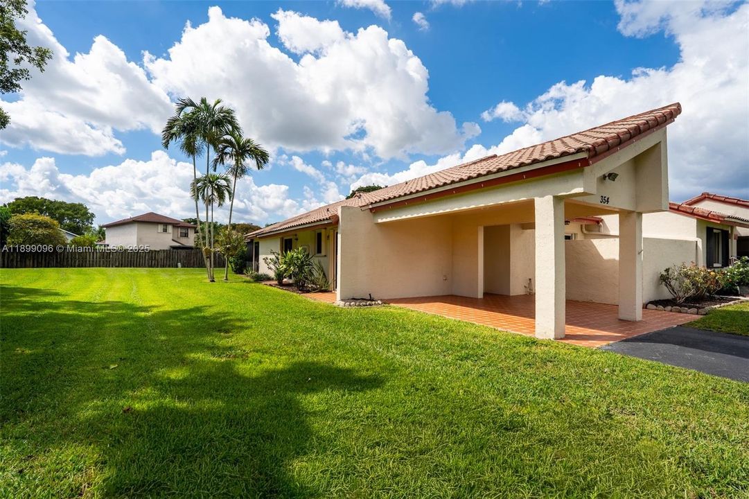 For Sale: $426,500 (2 beds, 2 baths, 1536 Square Feet)