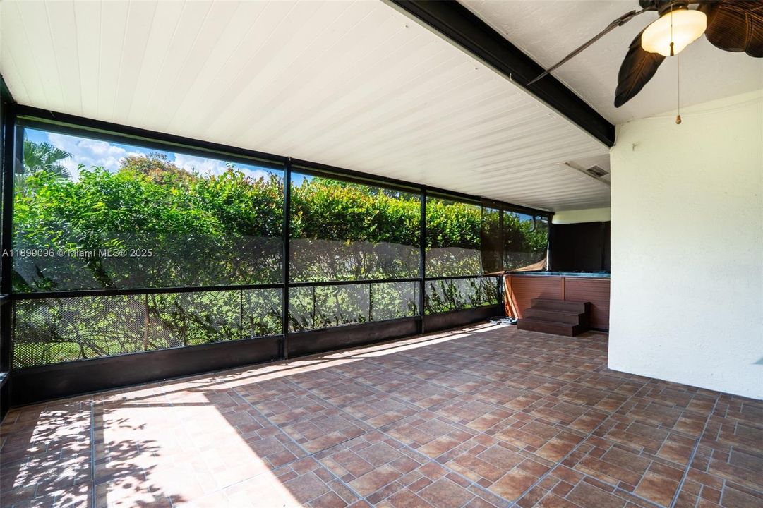 For Sale: $426,500 (2 beds, 2 baths, 1536 Square Feet)