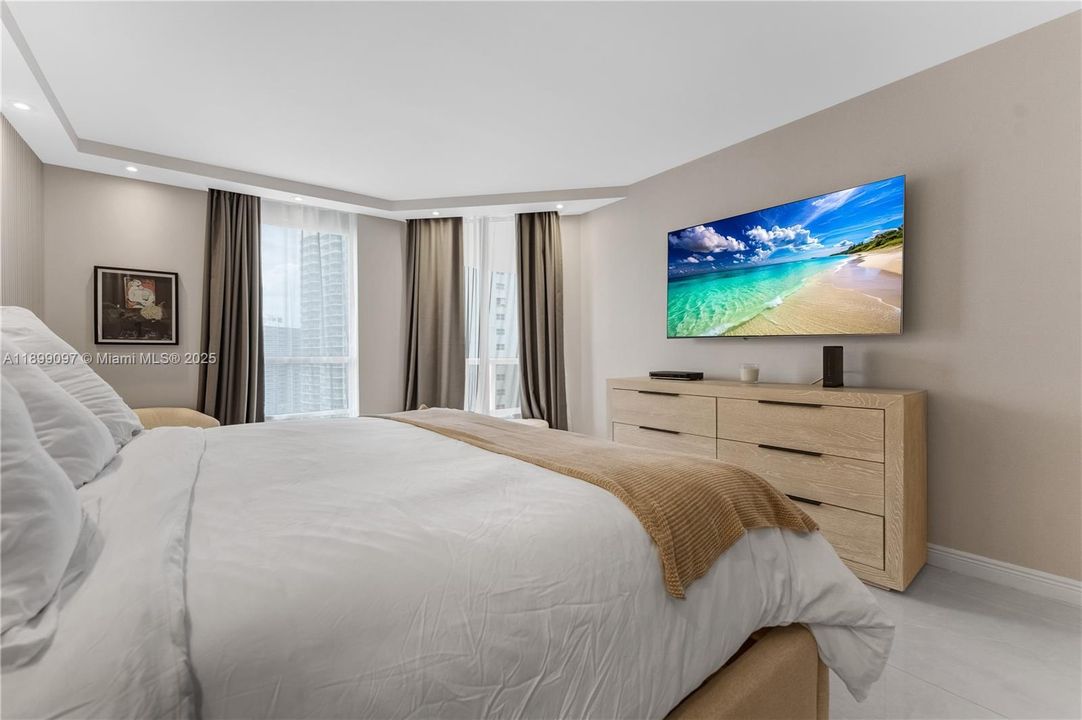 待售: $699,000 (2 贝兹, 2 浴室, 1622 平方英尺)