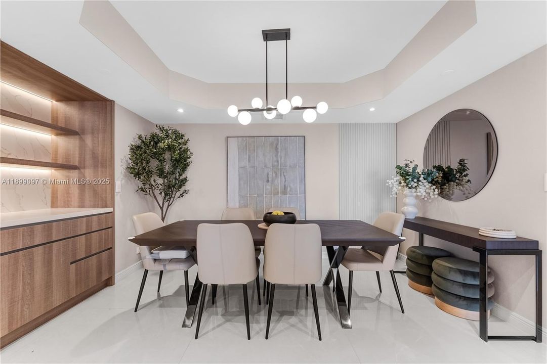 待售: $699,000 (2 贝兹, 2 浴室, 1622 平方英尺)