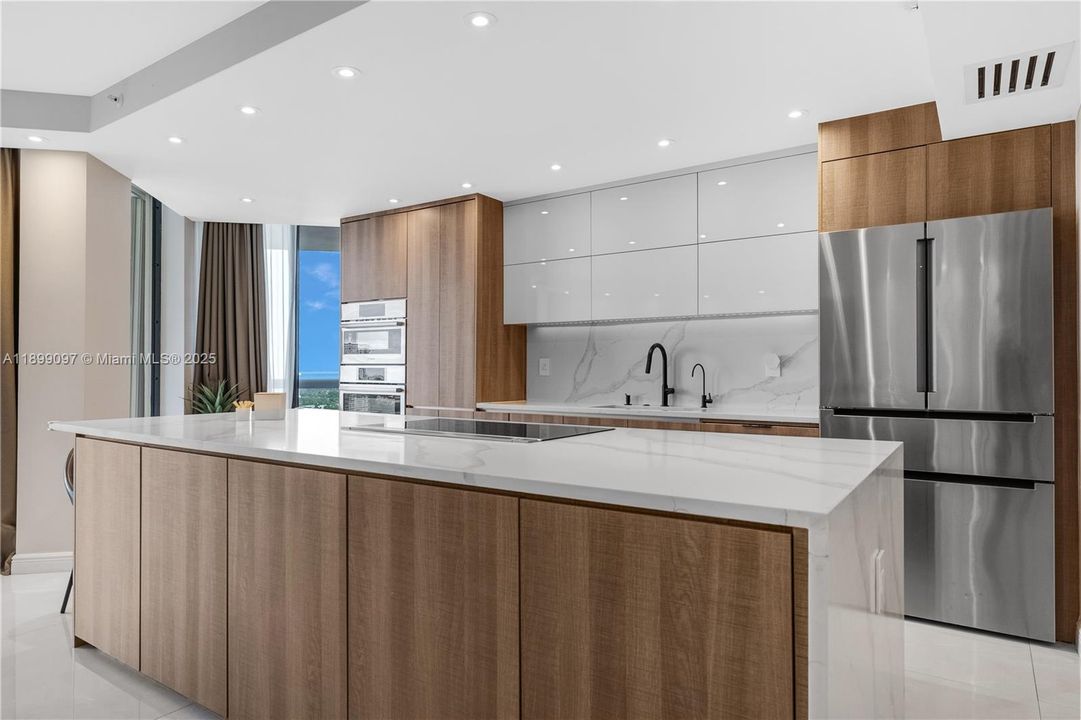 待售: $699,000 (2 贝兹, 2 浴室, 1622 平方英尺)