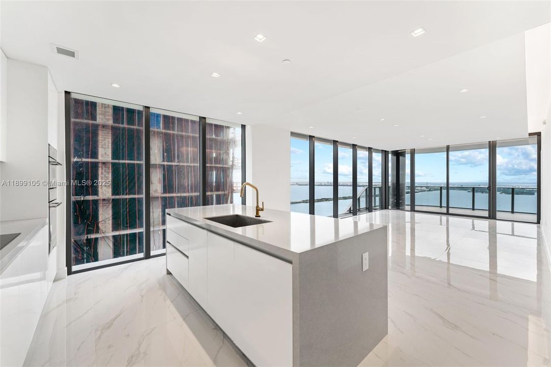 На продажу: $3,750,000 (5 спален, 5 ванн, 0 Квадратных фут)