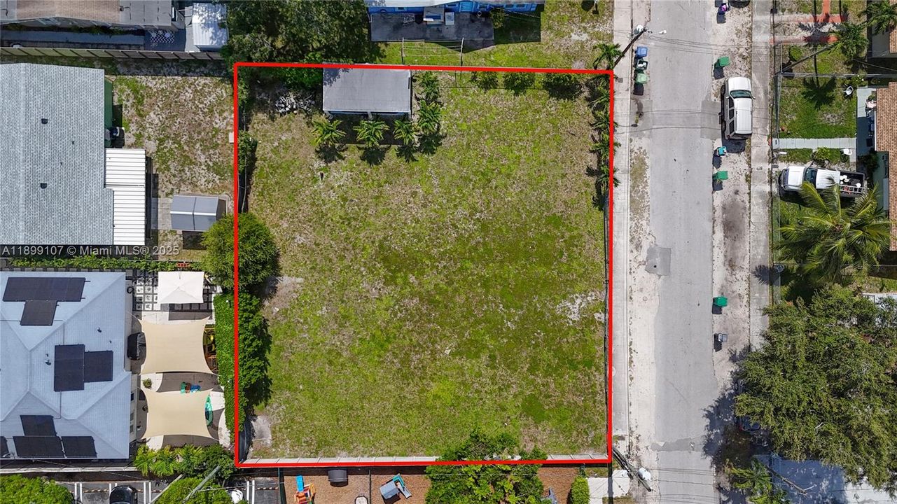 For Sale: $175,000 (0.10 acres)