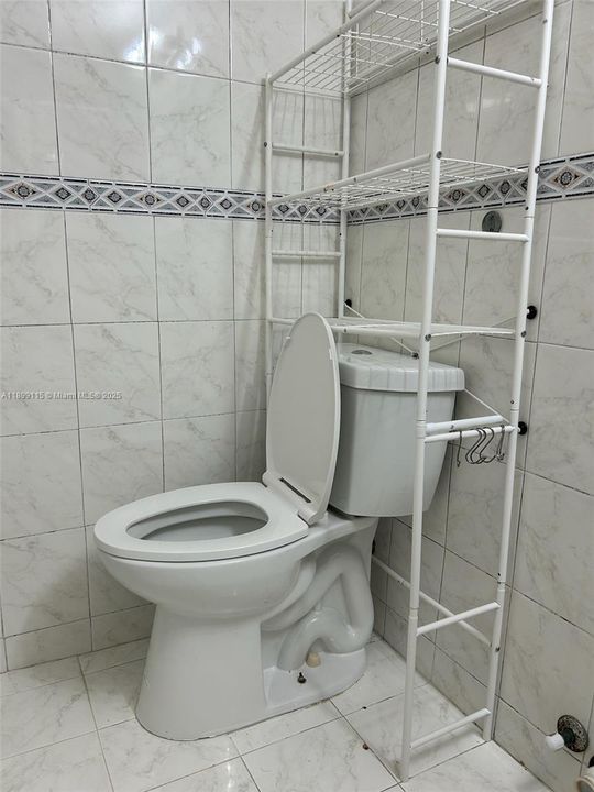 Recently Rented: $1,200 (0 beds, 1 baths, 1346 Square Feet)