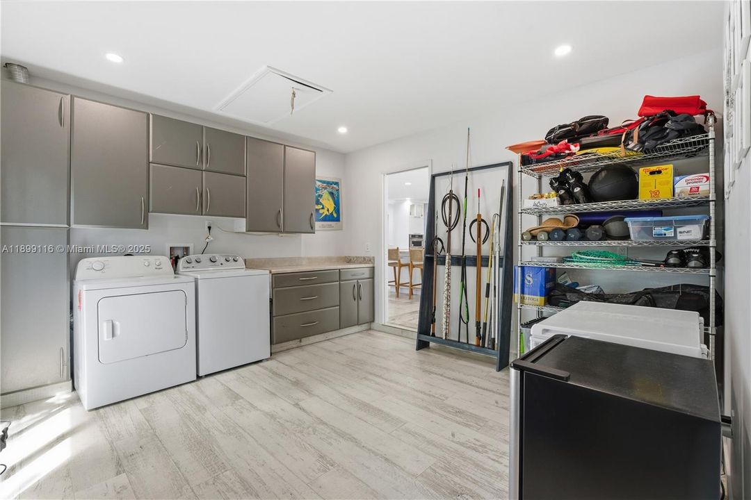 For Sale: $2,150,000 (3 beds, 3 baths, 2253 Square Feet)