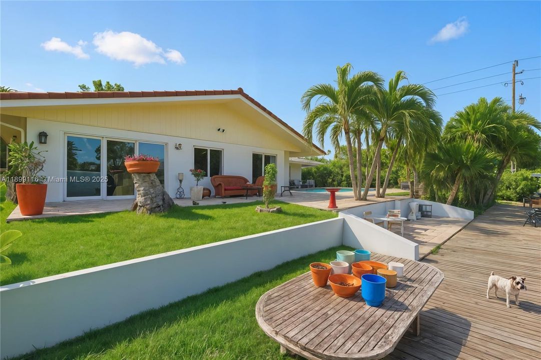 For Sale: $2,150,000 (3 beds, 3 baths, 2253 Square Feet)