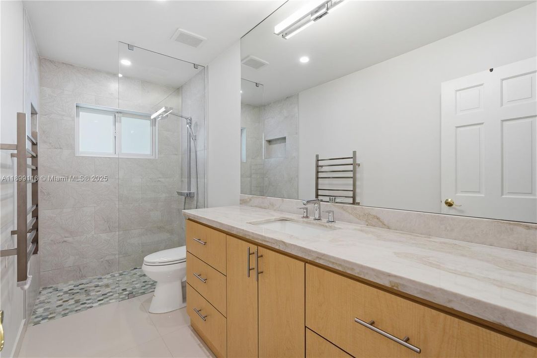 For Sale: $2,150,000 (3 beds, 3 baths, 2253 Square Feet)