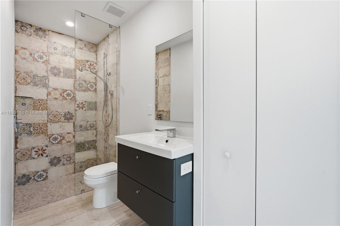 For Sale: $2,150,000 (3 beds, 3 baths, 2253 Square Feet)