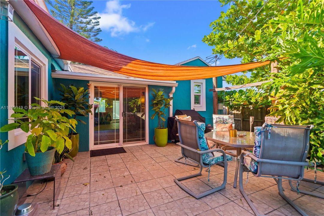 待售: $515,000 (3 贝兹, 2 浴室, 1126 平方英尺)