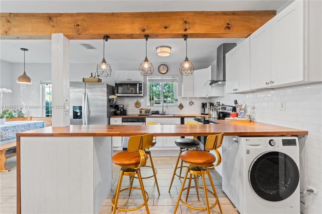 待售: $515,000 (3 贝兹, 2 浴室, 1126 平方英尺)