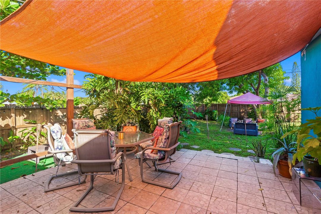 待售: $515,000 (3 贝兹, 2 浴室, 1126 平方英尺)