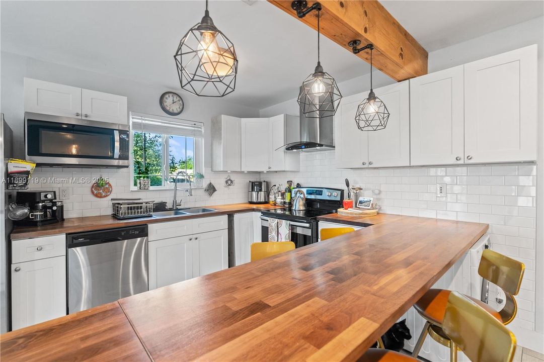 待售: $515,000 (3 贝兹, 2 浴室, 1126 平方英尺)