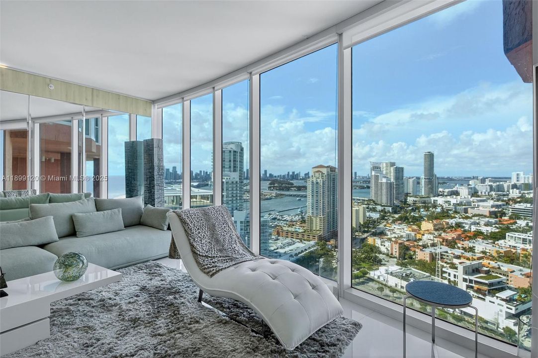 For Sale: $10,800,000 (3 beds, 4 baths, 5450 Square Feet)