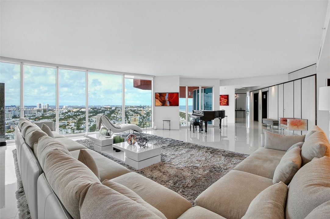 For Sale: $10,800,000 (3 beds, 4 baths, 5450 Square Feet)