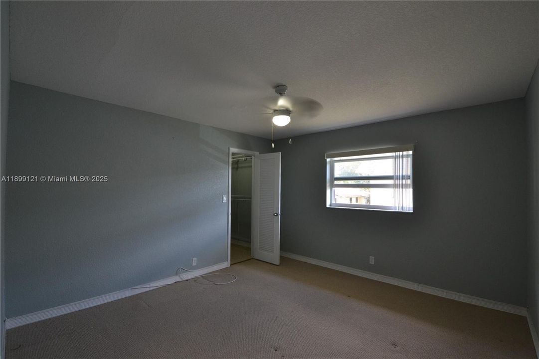 For Rent: $2,595 (3 beds, 2 baths, 1304 Square Feet)