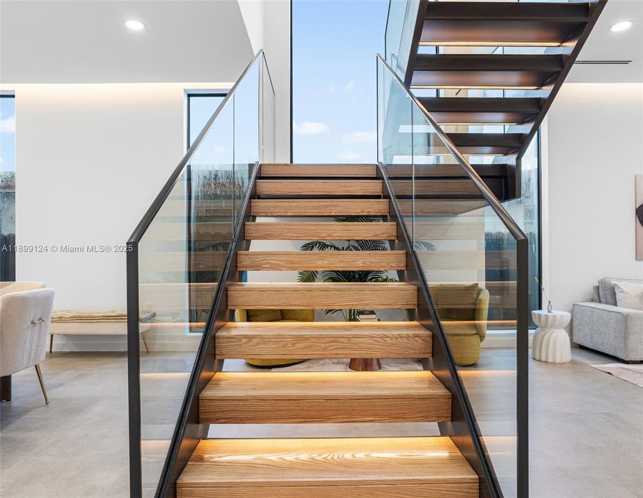 For Sale: $1,599,000 (3 beds, 4 baths, 2416 Square Feet)