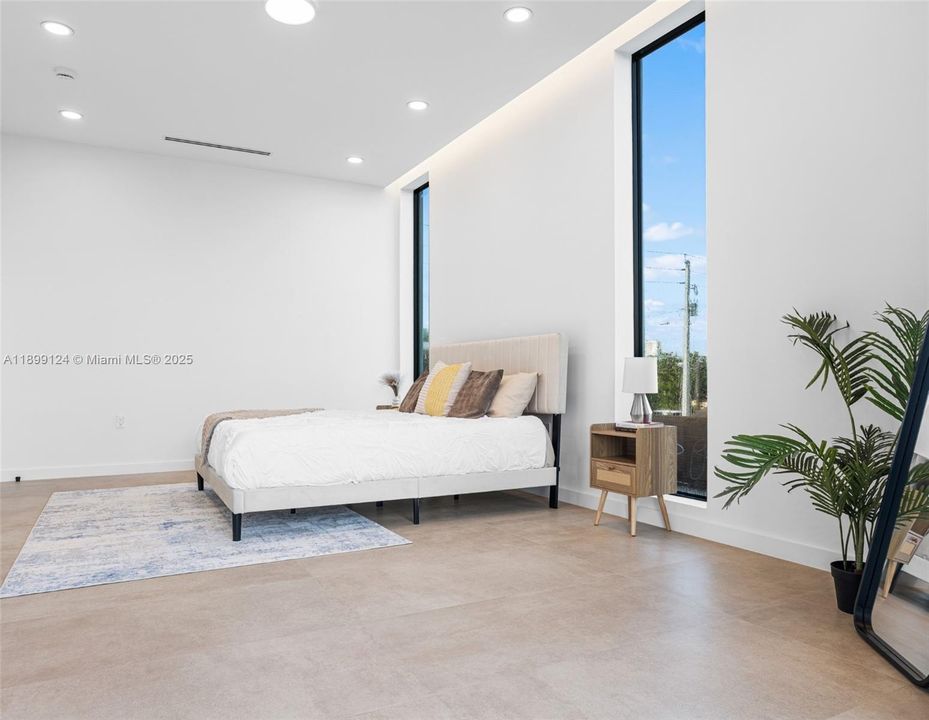 For Sale: $1,599,000 (3 beds, 4 baths, 2416 Square Feet)