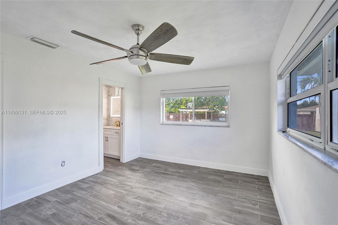 待售: $575,000 (3 贝兹, 3 浴室, 1447 平方英尺)