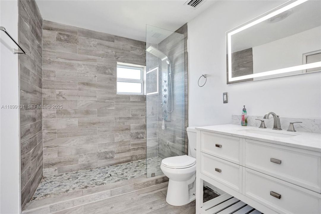 待售: $575,000 (3 贝兹, 3 浴室, 1447 平方英尺)