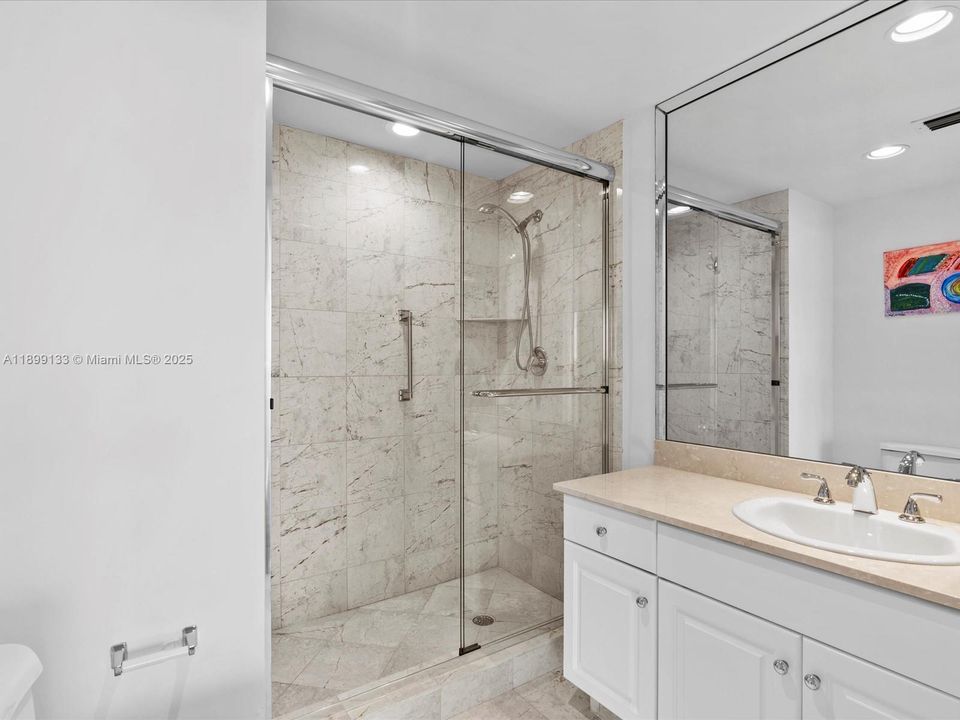 For Sale: $3,395,000 (4 beds, 4 baths, 4080 Square Feet)