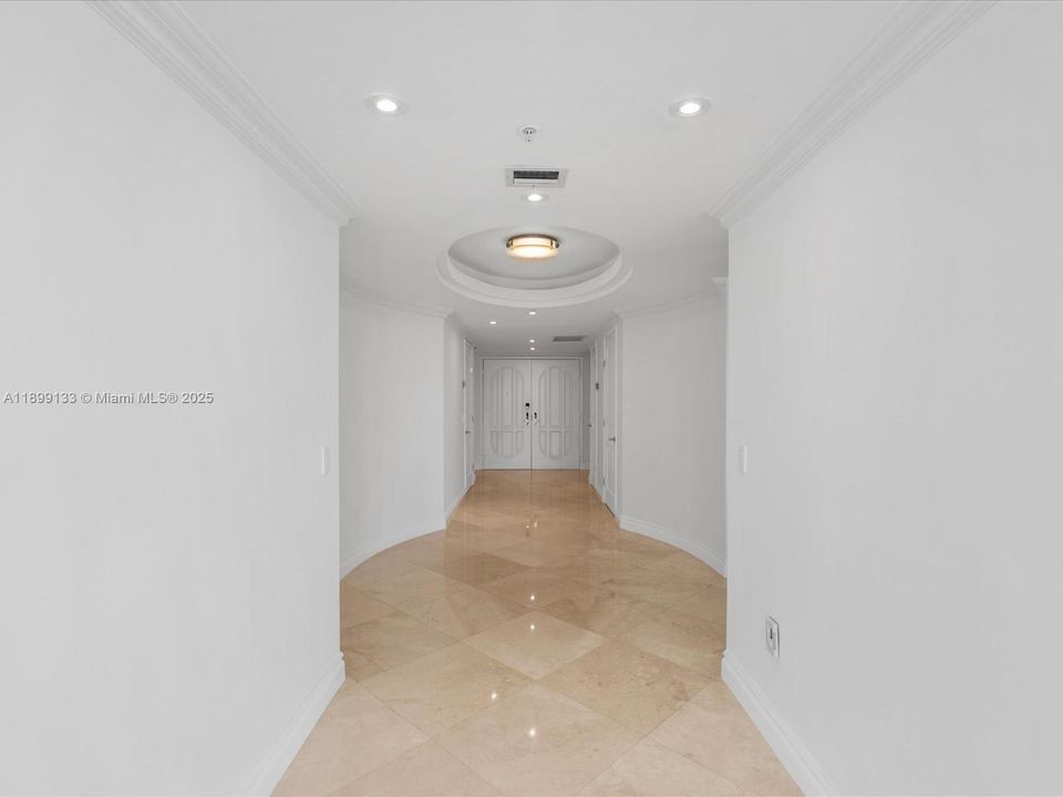 For Sale: $3,395,000 (4 beds, 4 baths, 4080 Square Feet)