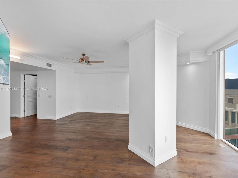 For Sale: $3,395,000 (4 beds, 4 baths, 4080 Square Feet)