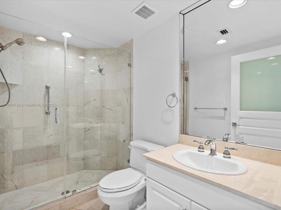 For Sale: $3,395,000 (4 beds, 4 baths, 4080 Square Feet)