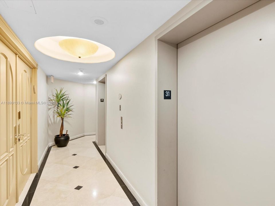 For Sale: $3,395,000 (4 beds, 4 baths, 4080 Square Feet)