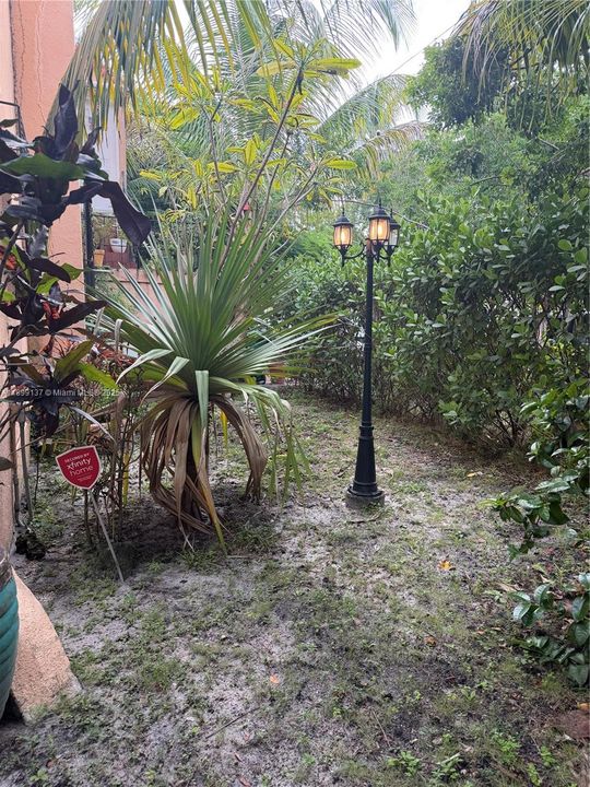 待售: $1,100,000 (5 贝兹, 3 浴室, 2646 平方英尺)