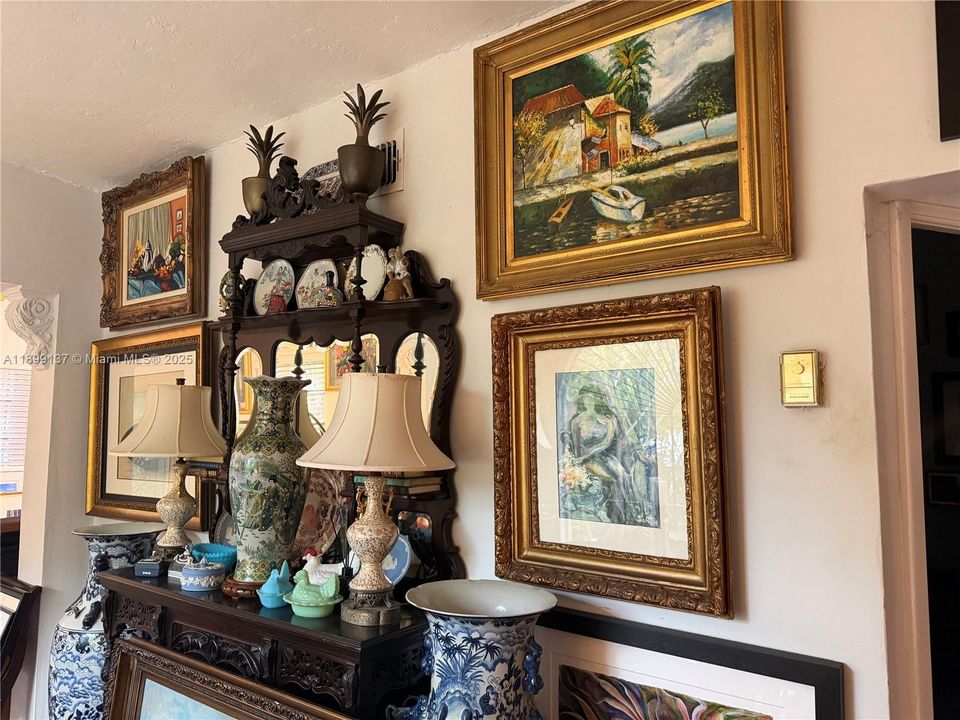 待售: $1,100,000 (5 贝兹, 3 浴室, 2646 平方英尺)