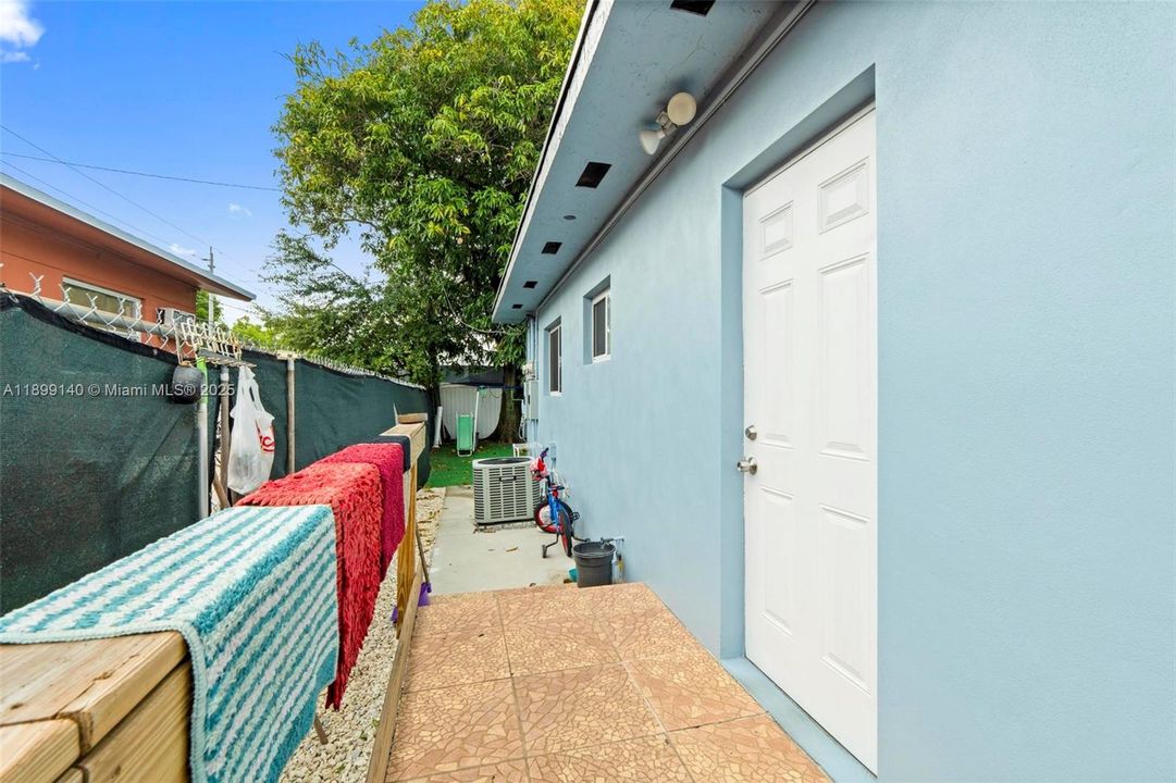 Под контрактом: $2,550 (2 спален, 1 ванн, 0 Квадратных фут)