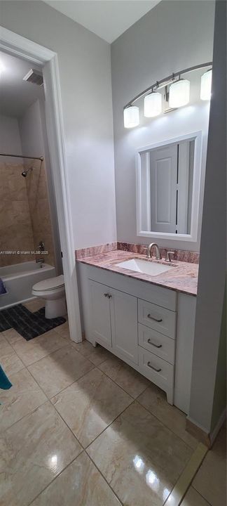 For Rent: $2,200 (3 beds, 2 baths, 1298 Square Feet)