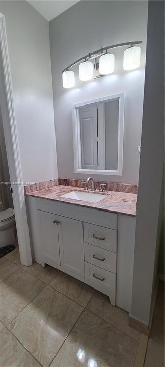 For Rent: $2,200 (3 beds, 2 baths, 1298 Square Feet)