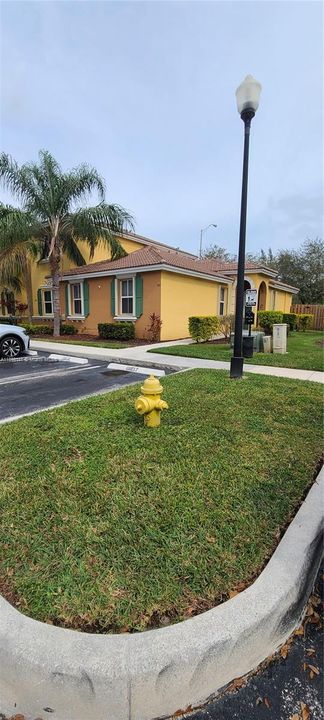 For Rent: $2,200 (3 beds, 2 baths, 1298 Square Feet)