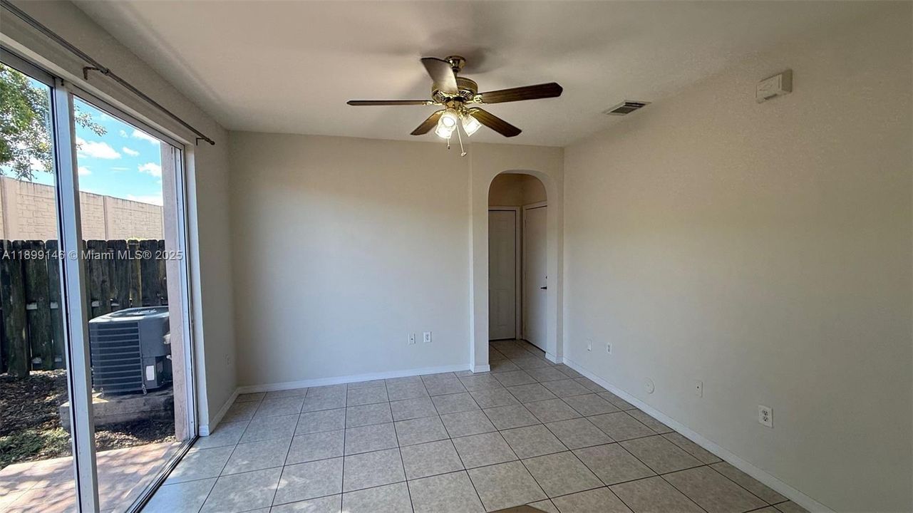 For Rent: $2,450 (3 beds, 2 baths, 1679 Square Feet)
