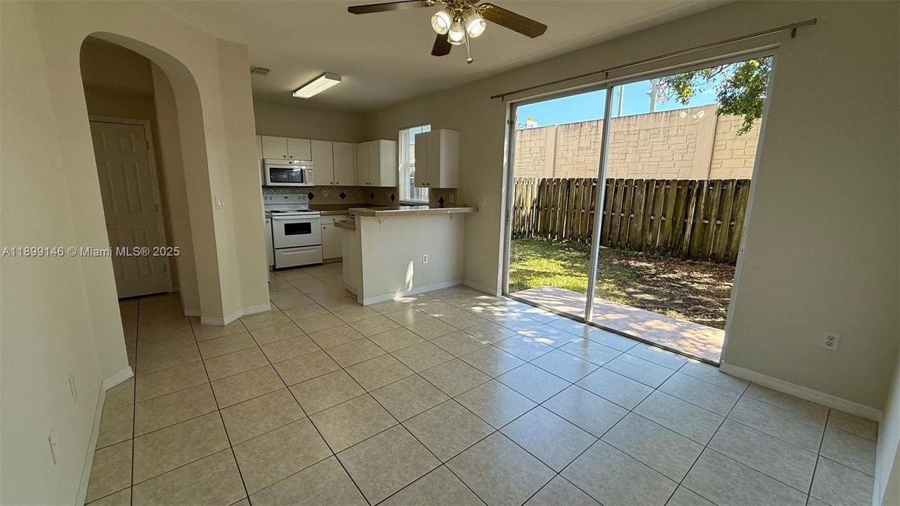 For Rent: $2,450 (3 beds, 2 baths, 1679 Square Feet)
