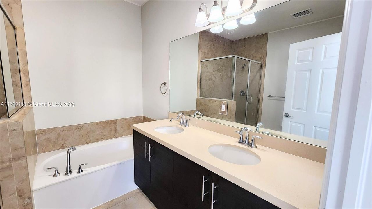 Active With Contract: $805,000 (4 beds, 3 baths, 2170 Square Feet)